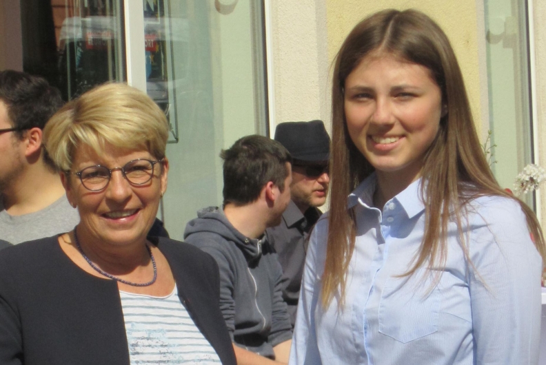 Vivien Woszek zum Girls‘ Day im Berliner Büro der Bundestagsabgeordneten Gabriele Katzmarek