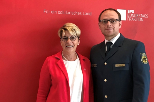 Blaulichtkonferenz der SPD-Bundestagsfraktion in Berlin – Thorsten Dossow aus Rastatt nimmt teil